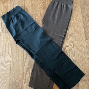 2 pair Guess Capri Leggings
